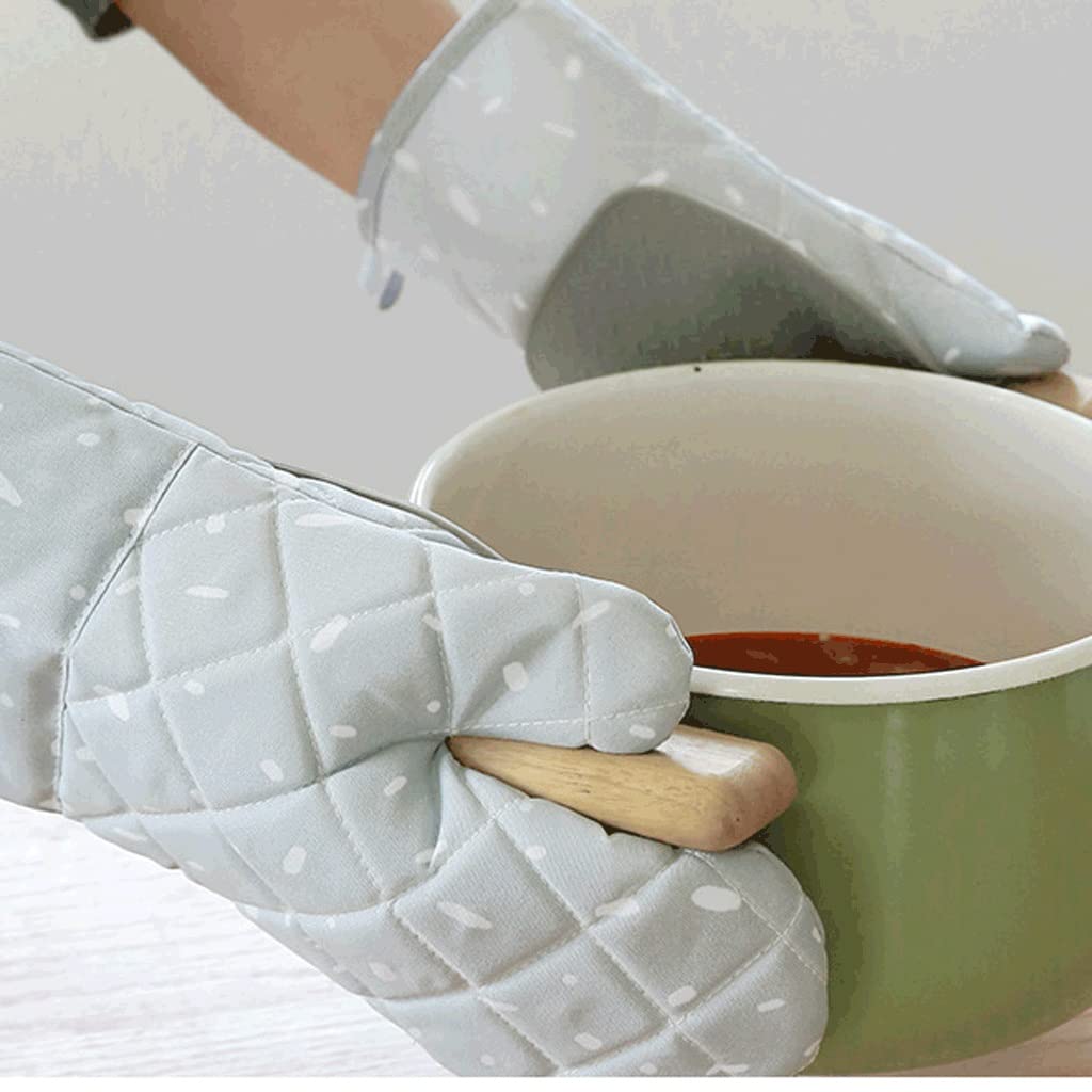 Two-Piece Quilted Oven Mitt Set