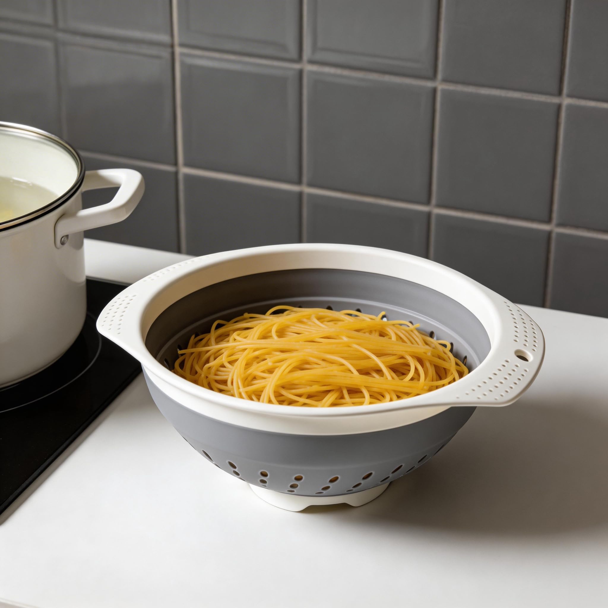 5-Quart Collapsible Silicone Colander